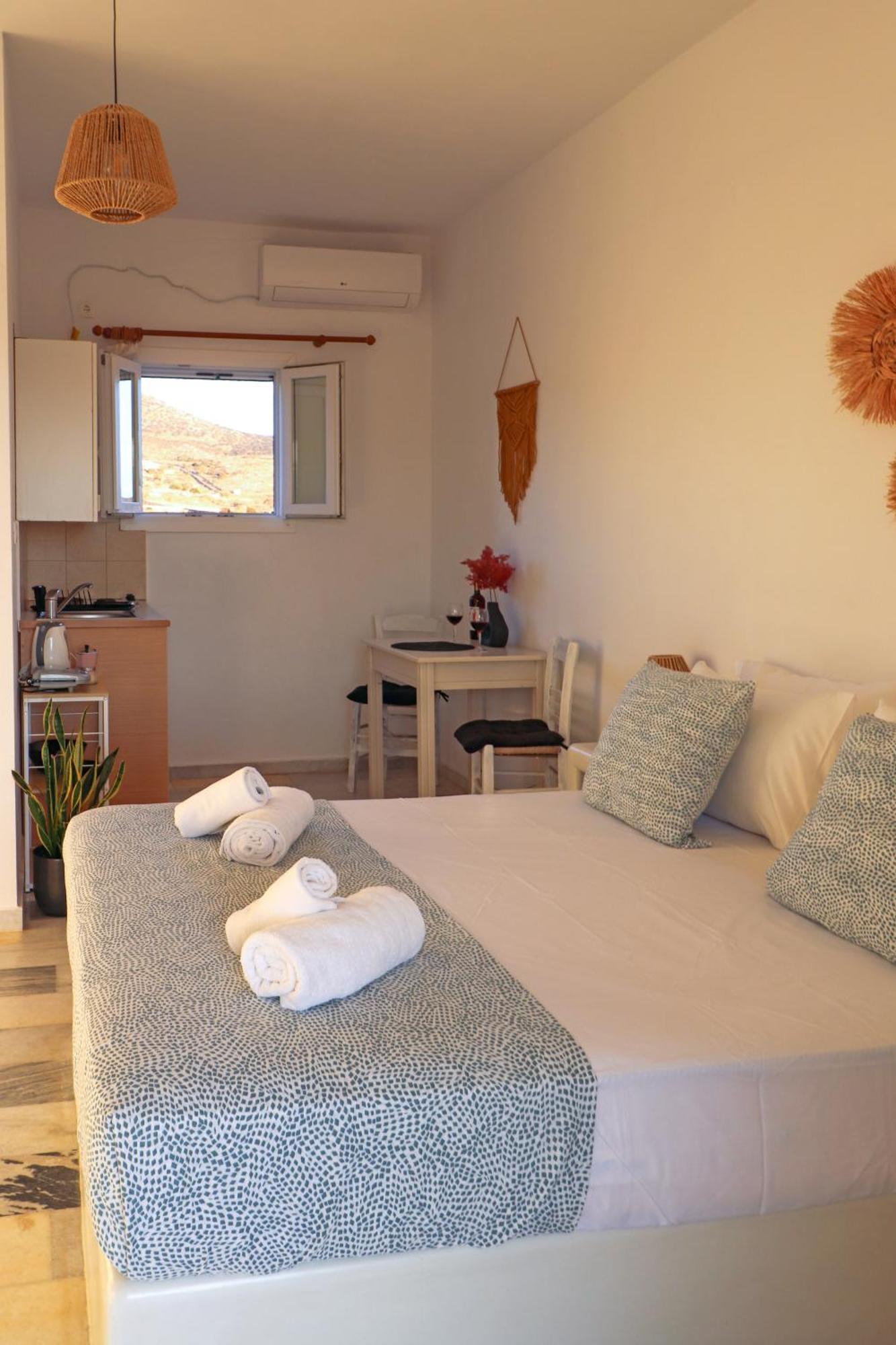 Sunny Studios Naxos Aliko Beach Eksteriør billede